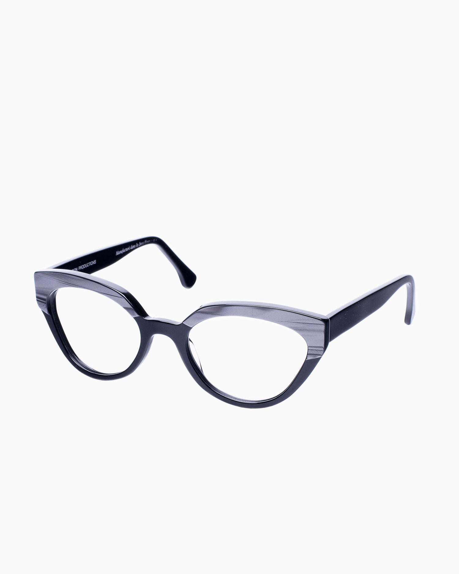 grey plastic cat eyeglasses by Traction model OLGA, front view, lunettes de vue chat couleur Gris