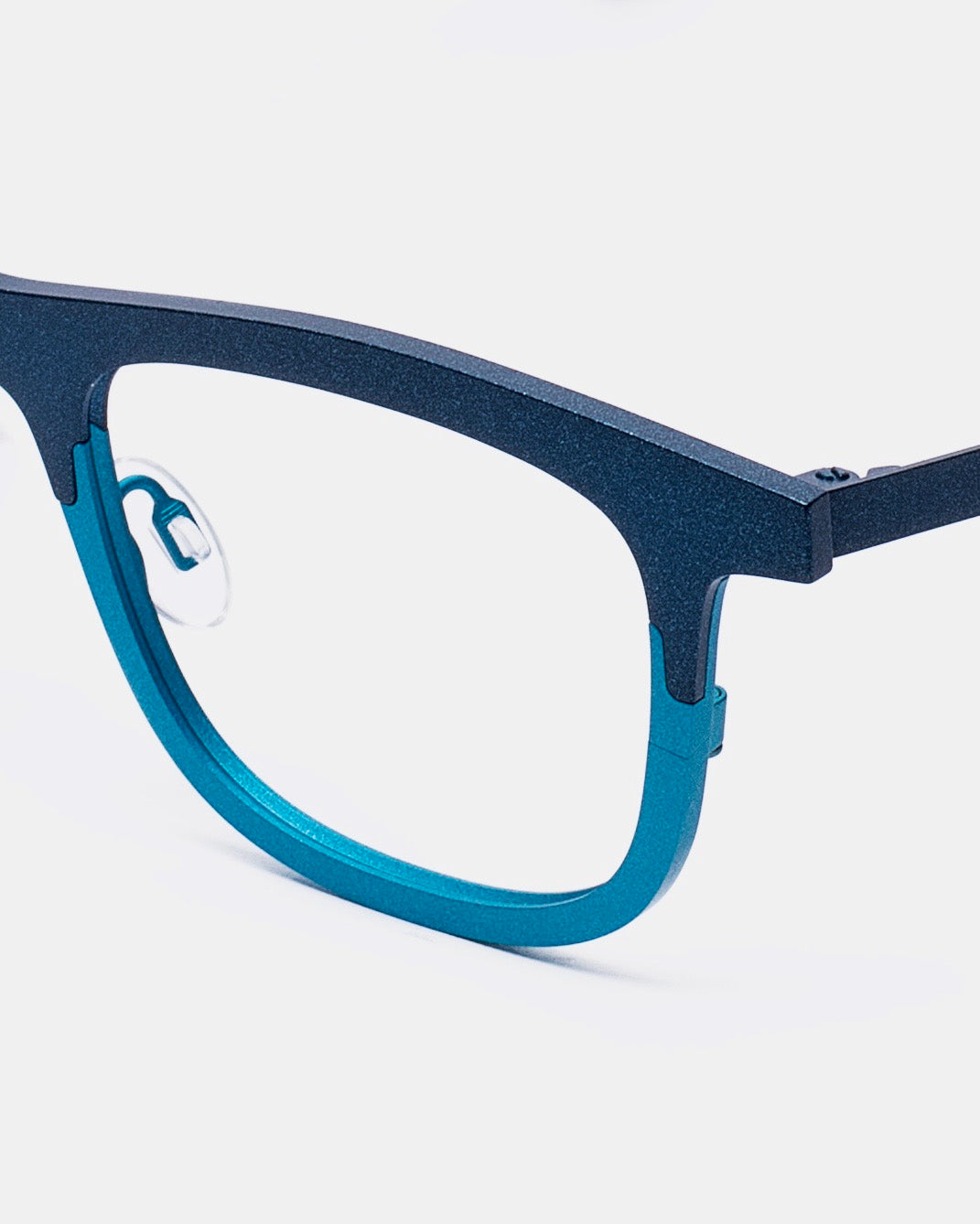 blue metal rectangle eyeglasses by Theo model mille+54, front view, lunettes de vue Bleu rectangle