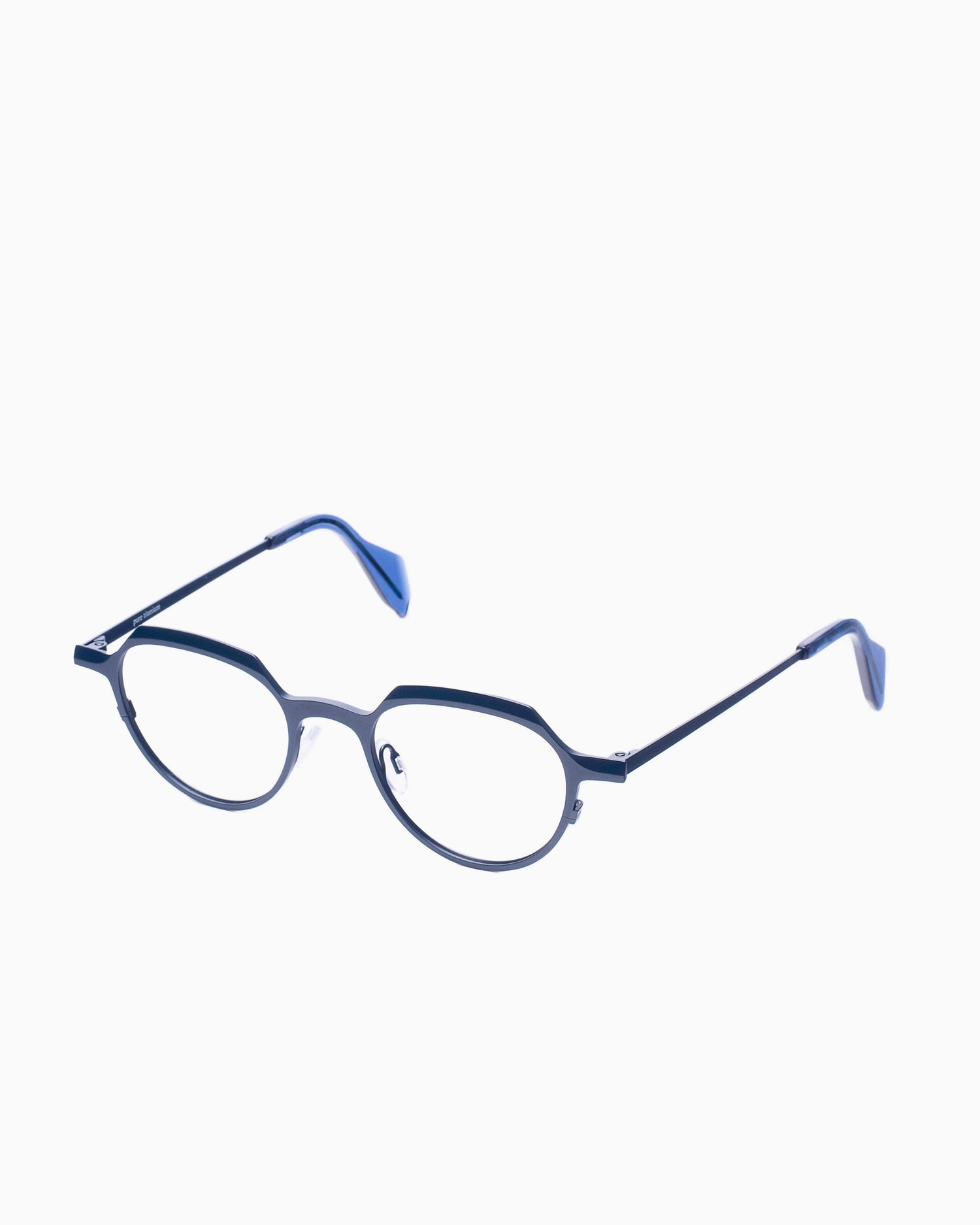 Theo - Obus - 353 | Bar à lunettes:  Marie-Sophie Dion