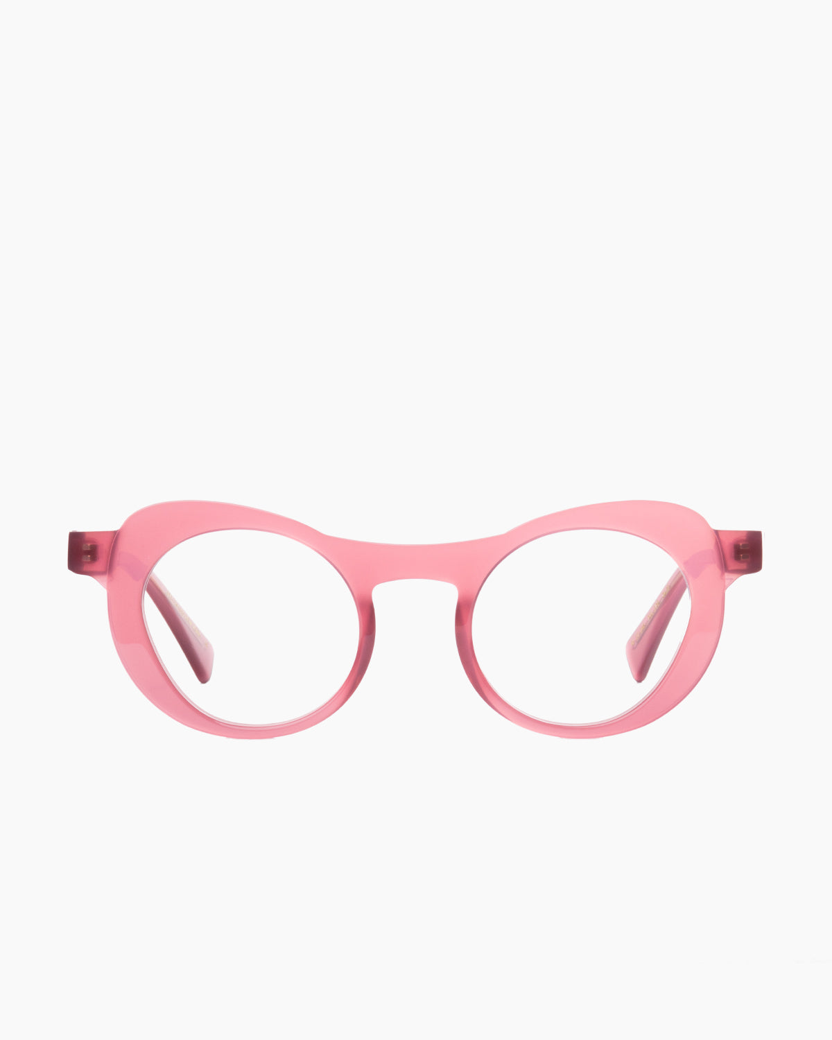 pink plastic cat eyeglasses by Gamine model Pigalle, front view, lunettes de vue rose chat