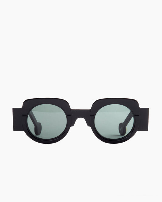black plastic round sunglassesby Anne et Valentin model Lala1, front view, lunettes de vue rond couleur noir