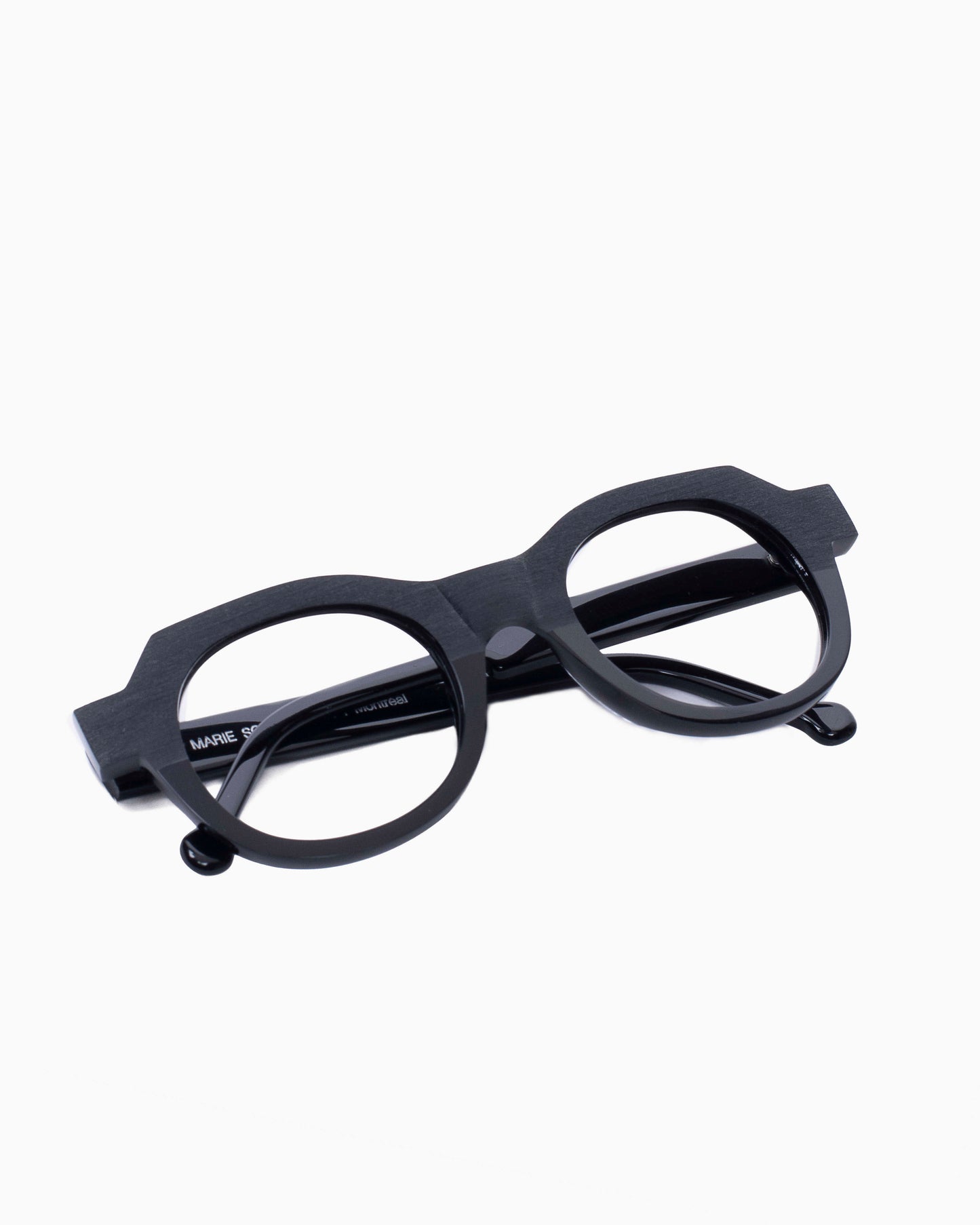 Marie-Sophie Dion - Becker - Noi | glasses bar