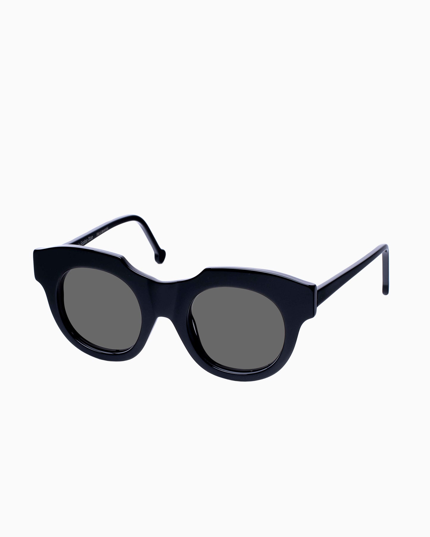 Marie-Sophie Dion - Genest.S - Noi | glasses bar