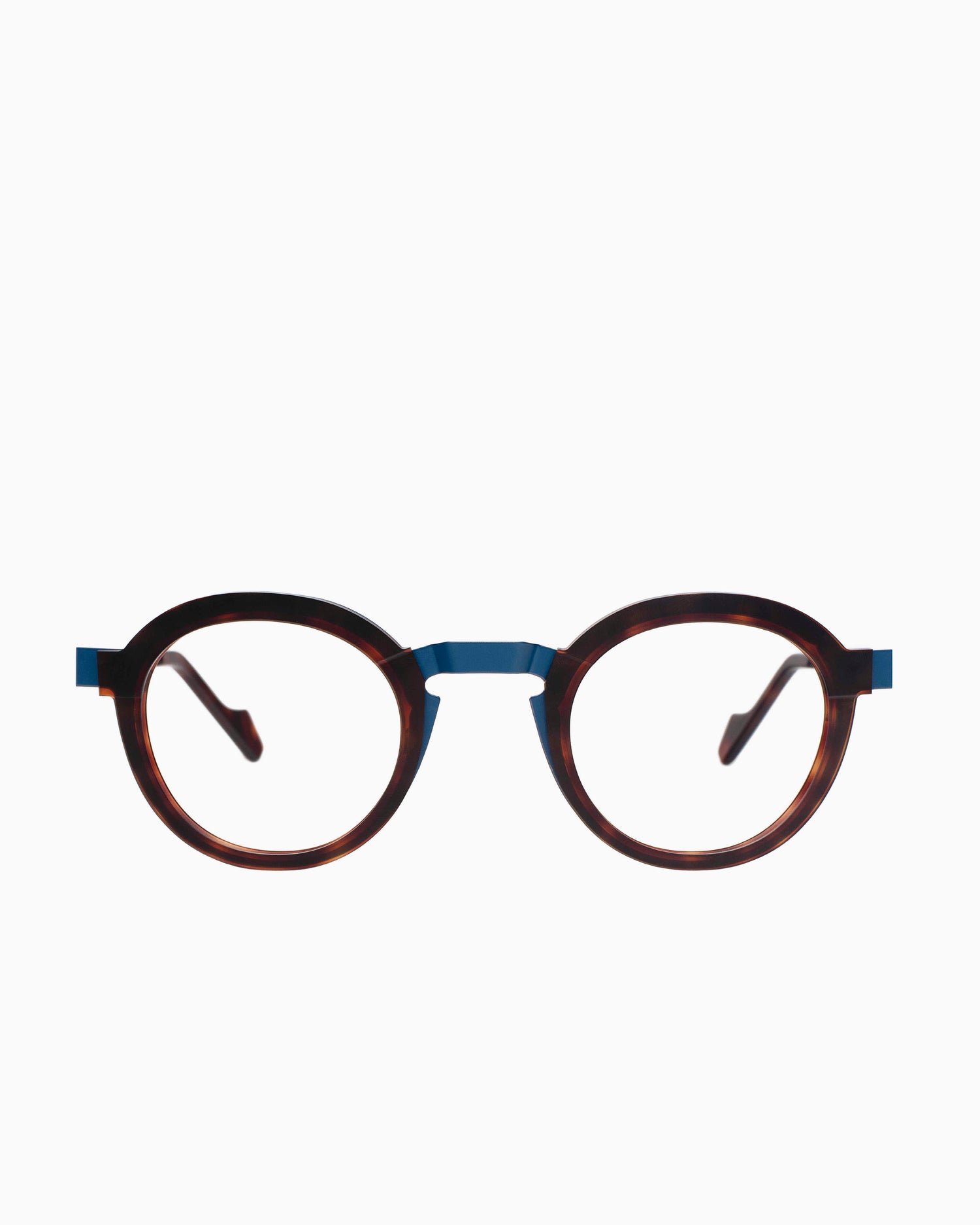 Anne and Valentin - Odilon - 9c13 | glasses bar:  Marie-Sophie Dion