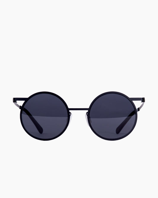 black metal round sunglassesby Gamine model SödermalmS, front view, lunettes de vue rond couleur Noir