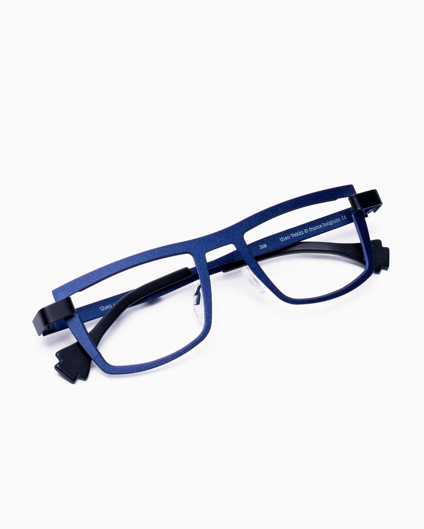Theo-vekki-336 | glasses bar
