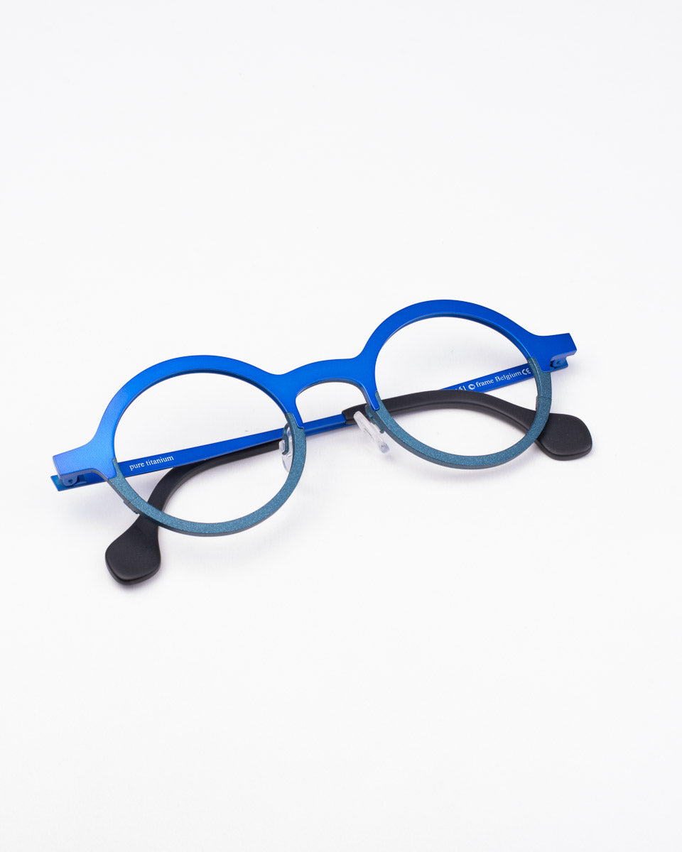 Theo - THOUSAND+51 - 428 | glasses bar:  Marie-Sophie Dion